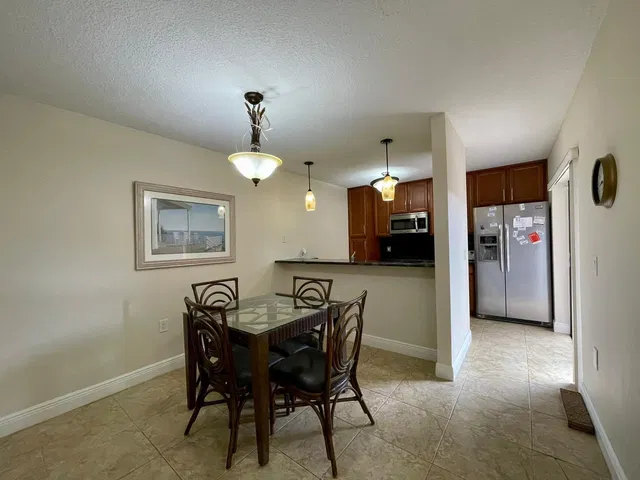 Residence photo 8