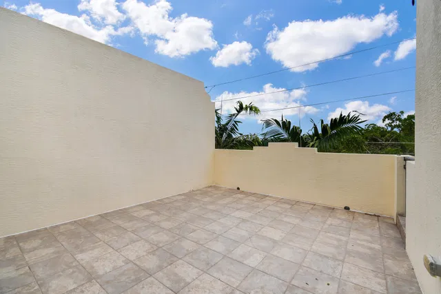 Villas on Antique Row Residence photo 25