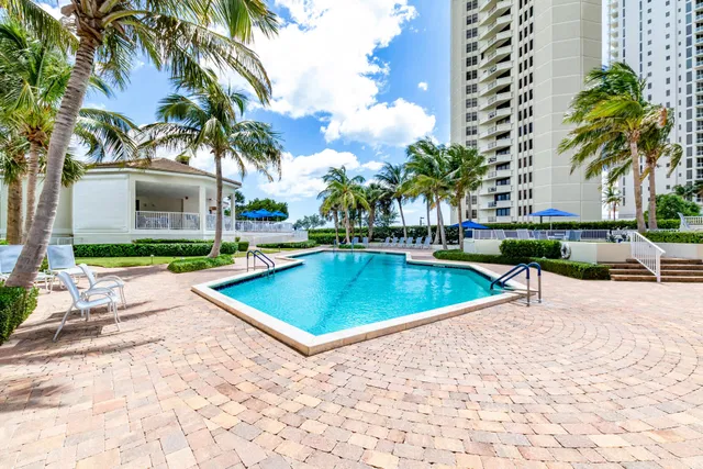 Tiara Singer Island Unit 14-G photo 16