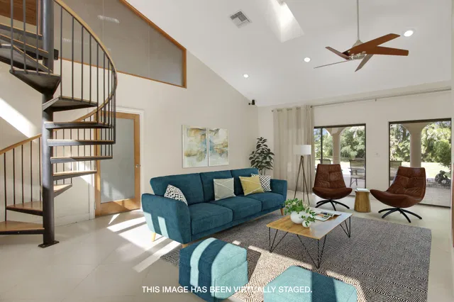 Boca Bath & Tennis Residence photo 8