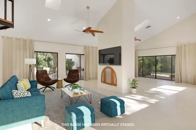 Boca Bath & Tennis Residence photo 10