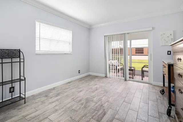 Residence photo 9