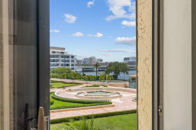 Palm Beach Biltmore Unit 205 photo 6