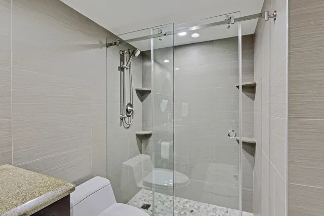 Water Glades Unit 17 A photo 24