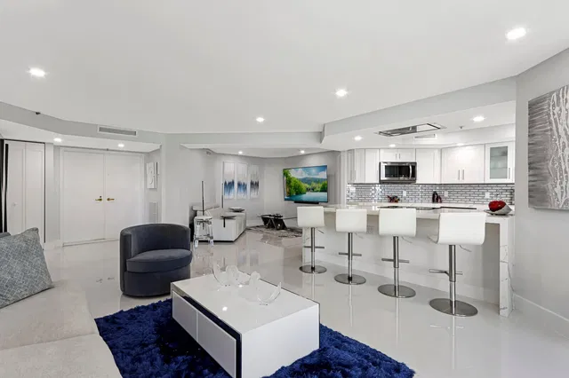 Corniche Singer Island Unit 203 photo 8