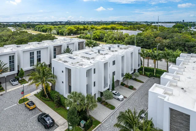 Moderne Boca Residence photo 31