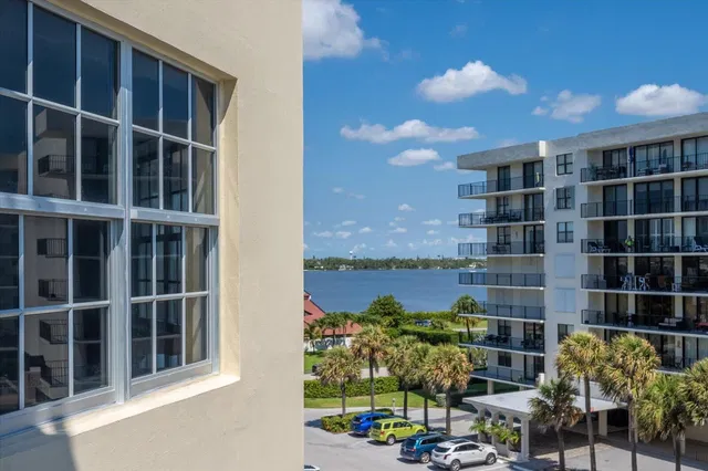 3475 S Ocean Boulevard #4140