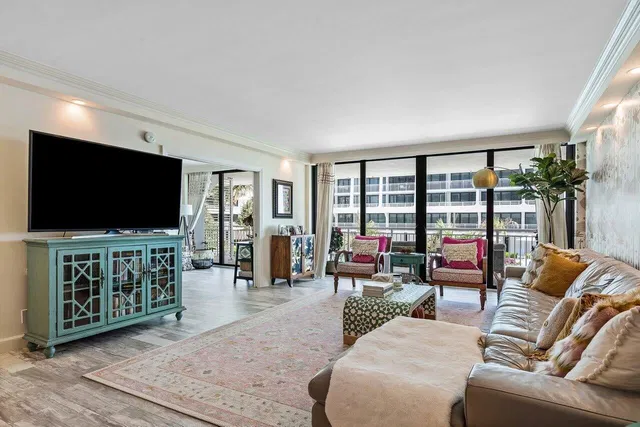 2600 S Ocean Boulevard #102s