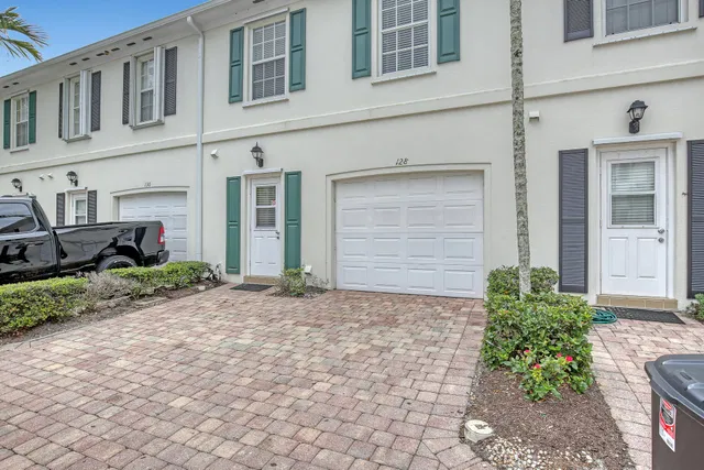 Charleston Court at Abacoa Residence photo 4