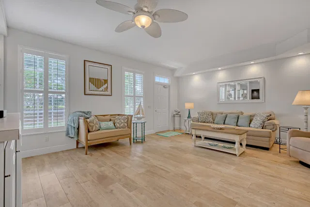 Charleston Court at Abacoa Residence photo 6