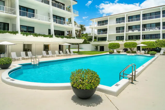 2275 S Ocean Boulevard #303a
