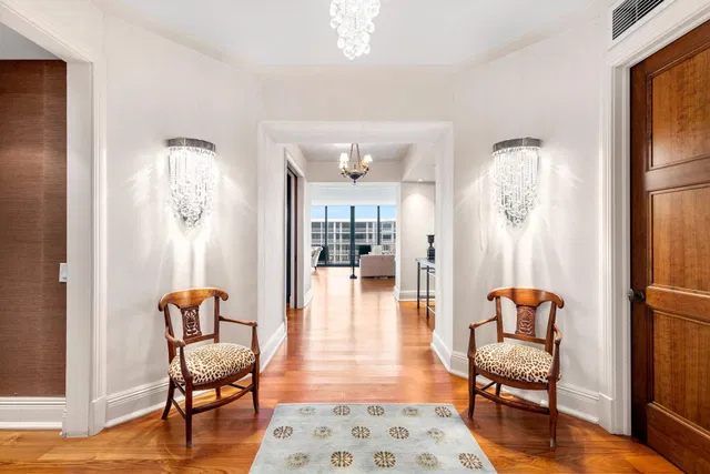 Sloan's Curve Palm Beach Unit 507s photo 8