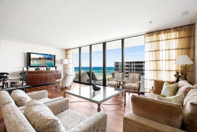 Sloan's Curve Palm Beach Unit 507s photo 17