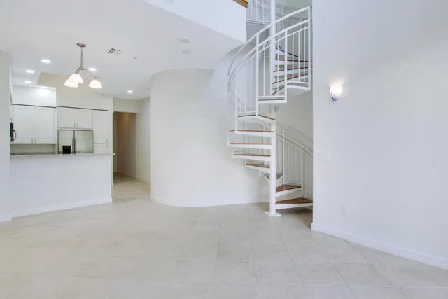 One City Plaza Unit 206 photo 2