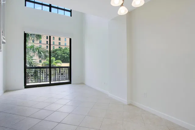 One City Plaza Unit 206 photo 4