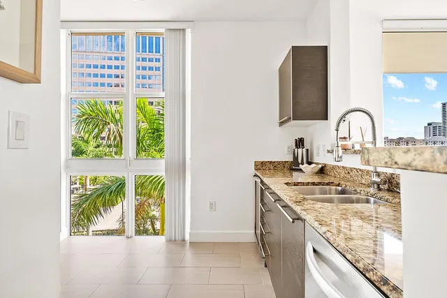 CityPlace South Tower Unit 402 photo 14