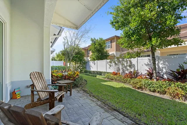 Residences at Midtown Palm Beach Gardens Residence photo 4
