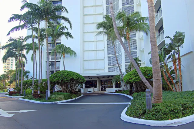 Tiara Singer Island Unit 11-E photo 35