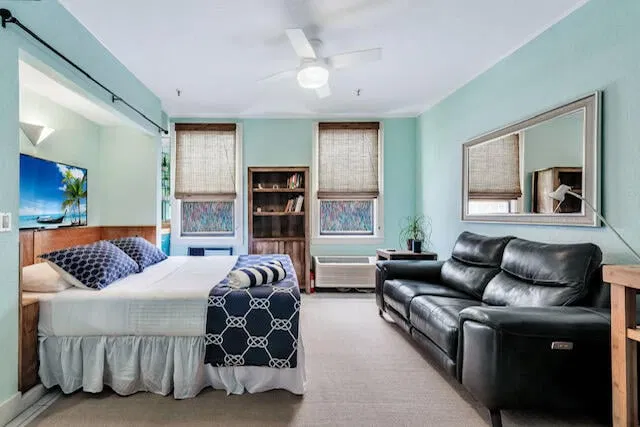 235 Sunrise Avenue #3215