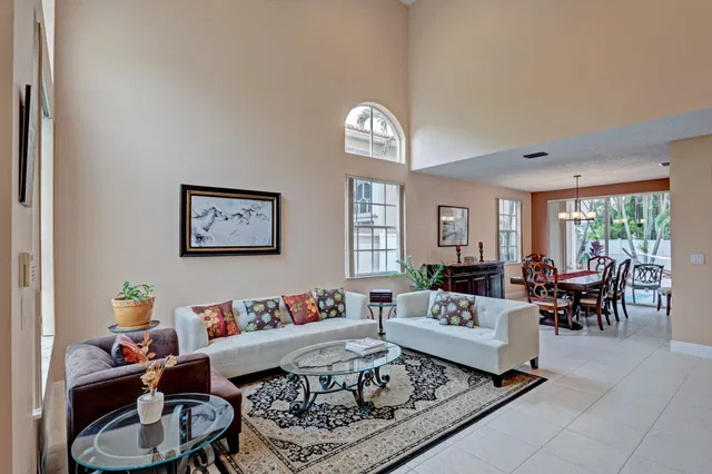Residence photo 5