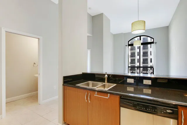 Two City Plaza Unit 318 photo 4