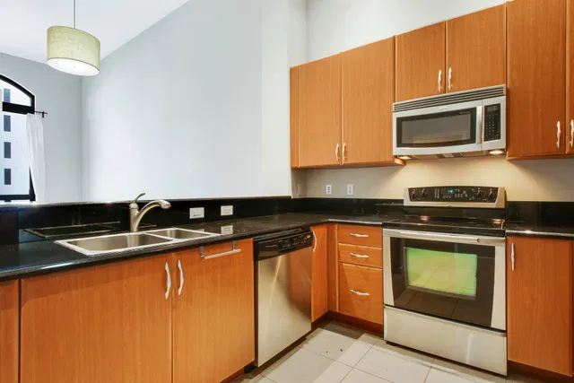Two City Plaza Unit 318 photo 6