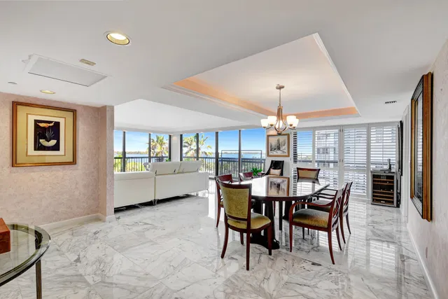 Emeraude Palm Beach Unit 506 photo 6
