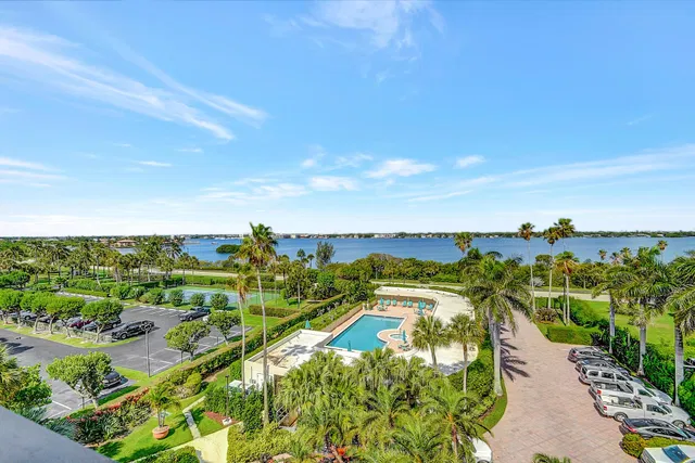 Emeraude Palm Beach Unit 506 photo 24