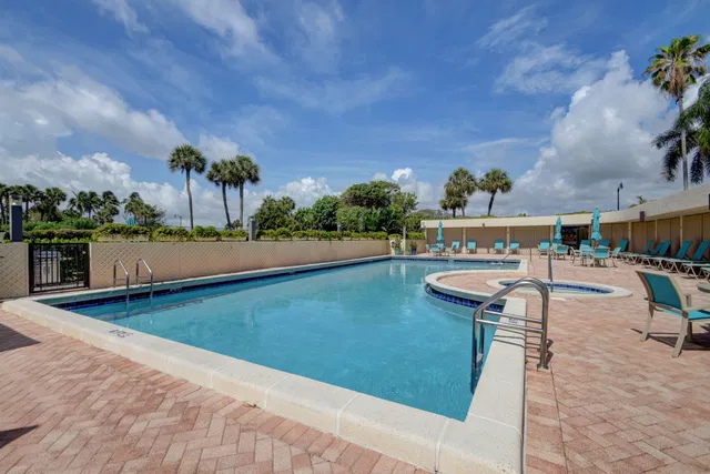 Emeraude Palm Beach Unit 506 photo 39