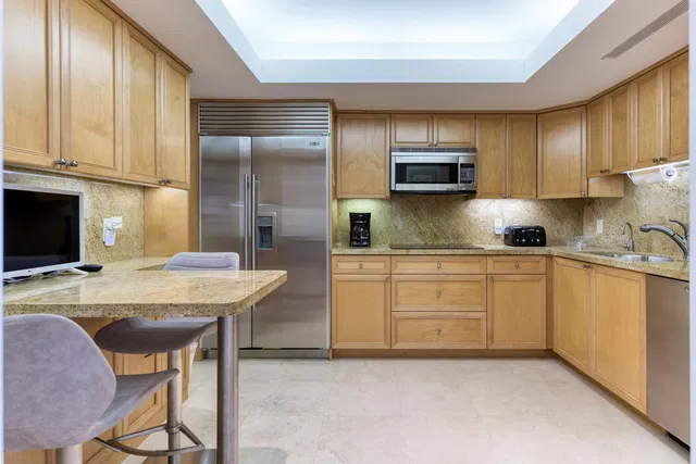 Winthrop House Condos Unit Ph15 photo 6