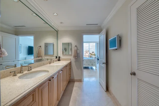 Winthrop House Condos Unit Ph15 photo 9