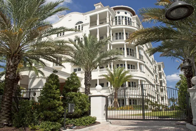 Dolce Vita Singer Island Unit 304 photo 2