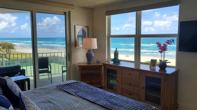 2295 S Ocean Boulevard #425