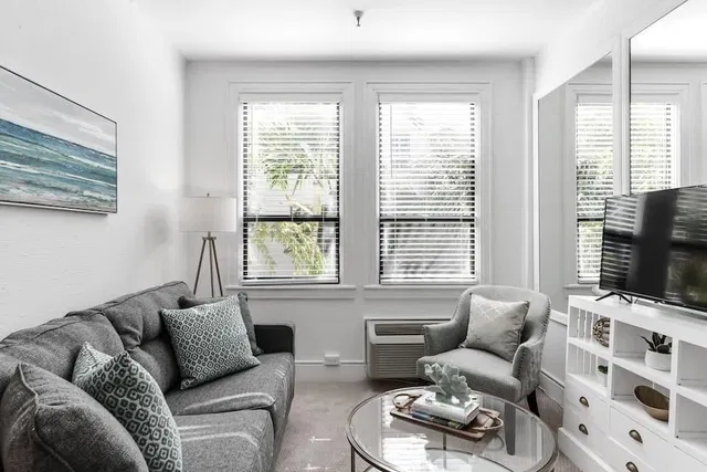235 Sunrise Avenue #2259