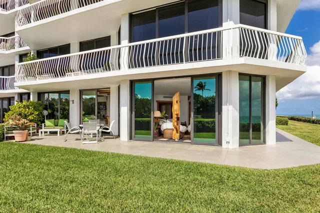 Sloan's Curve Palm Beach Unit 108s photo 4