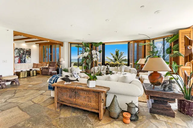 Sloan's Curve Palm Beach Unit 108s photo 8