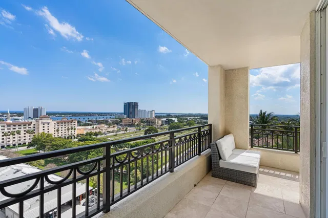CityPlace South Tower Unit 1401 photo 5