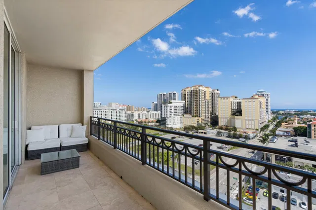 CityPlace South Tower Unit 1401 photo 6