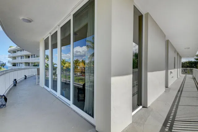 One Royal Palm Way Palm Beach Unit G3 photo 8