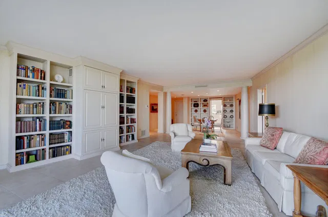 One Royal Palm Way Palm Beach Unit G3 photo 17