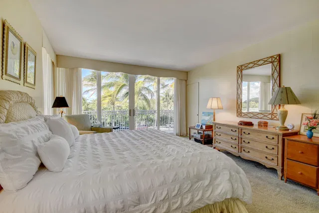 One Royal Palm Way Palm Beach Unit G3 photo 18