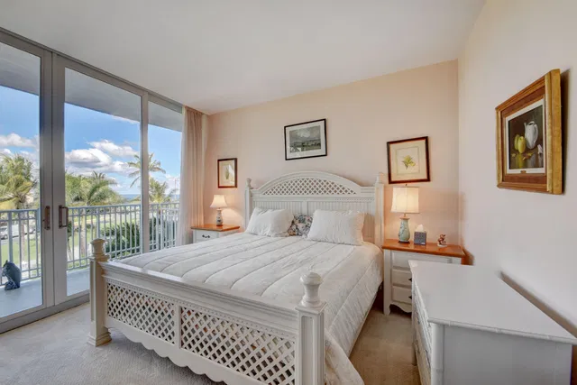 One Royal Palm Way Palm Beach Unit G3 photo 22