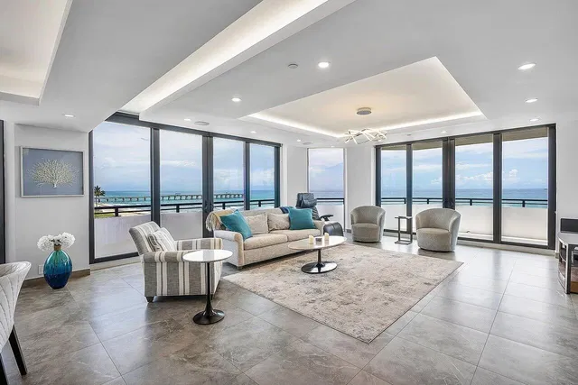 3100 S Ocean Boulevard #402s