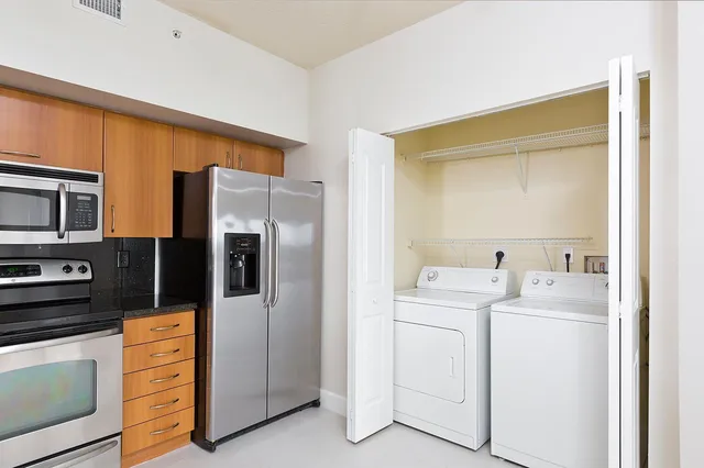 Pineapple Grove Village Condominiums Unit 2503 photo 8