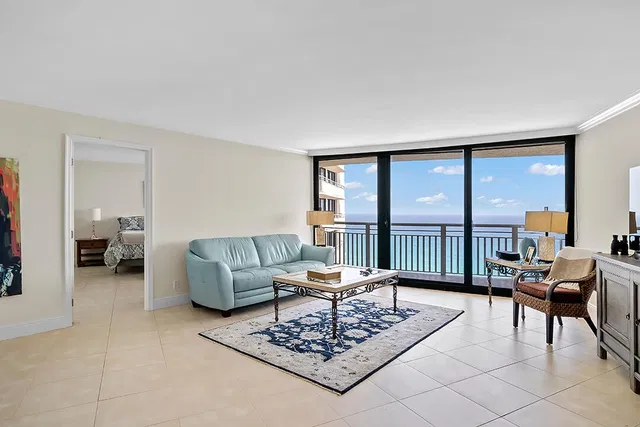 Tiara Singer Island Unit 33e photo 4