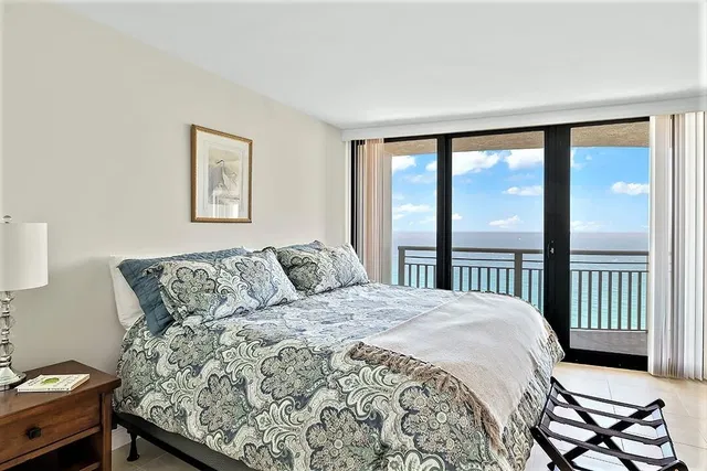 Tiara Singer Island Unit 33e photo 11