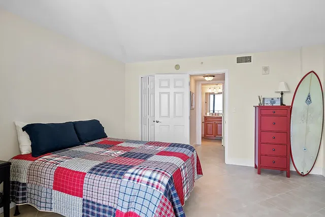 Tiara Singer Island Unit 33e photo 17