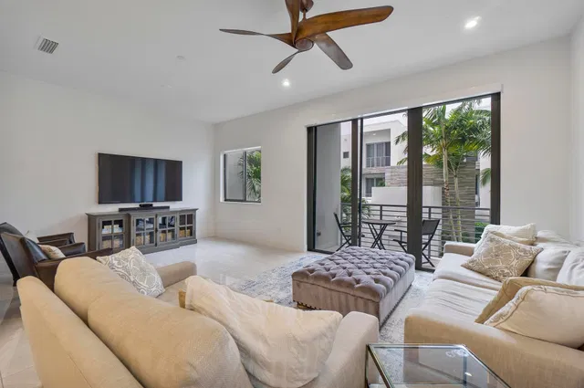 Moderne Boca Residence photo 6