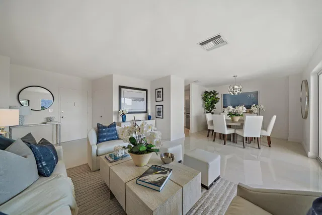 Palm Beach Towers, Palm Beach Unit 525b photo 4