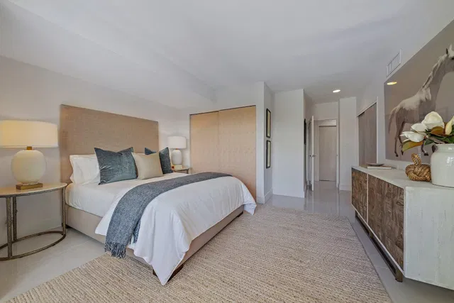 Palm Beach Towers, Palm Beach Unit 525b photo 8